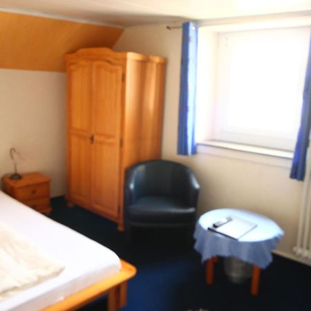 Moselromantik-Hotel Zum Loewen เอดิเกอร์-เอลเลอร์ ห้อง รูปภาพ